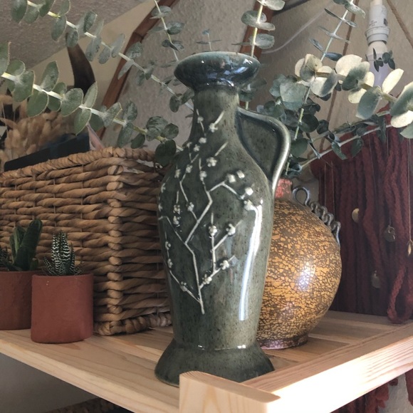 Vintage James b beam green 10” ceramic vase or jug - Picture 7 of 16